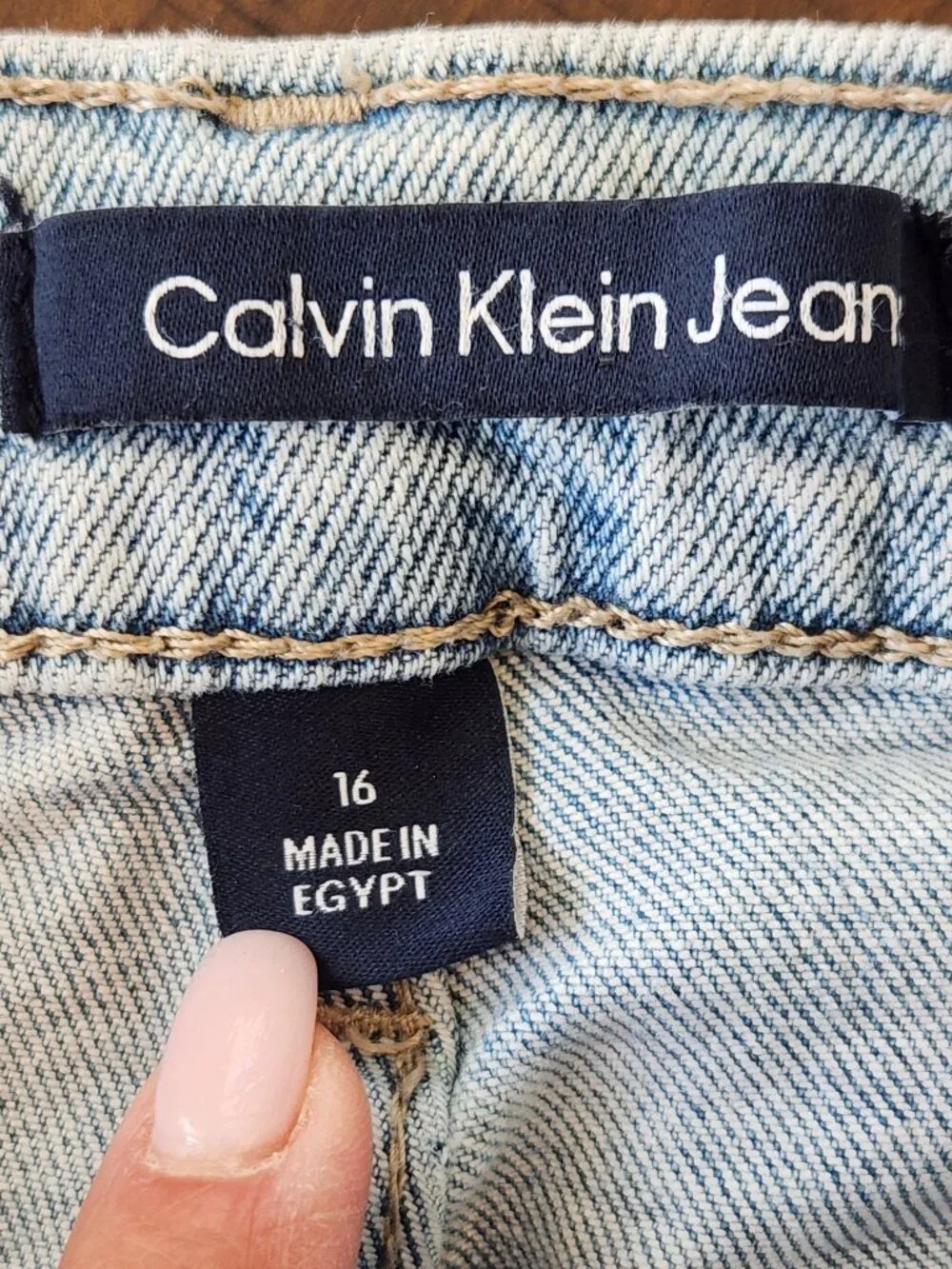 Calvin Klein Mid-rise Straight Leg 5-pocket Jeans | Size 16